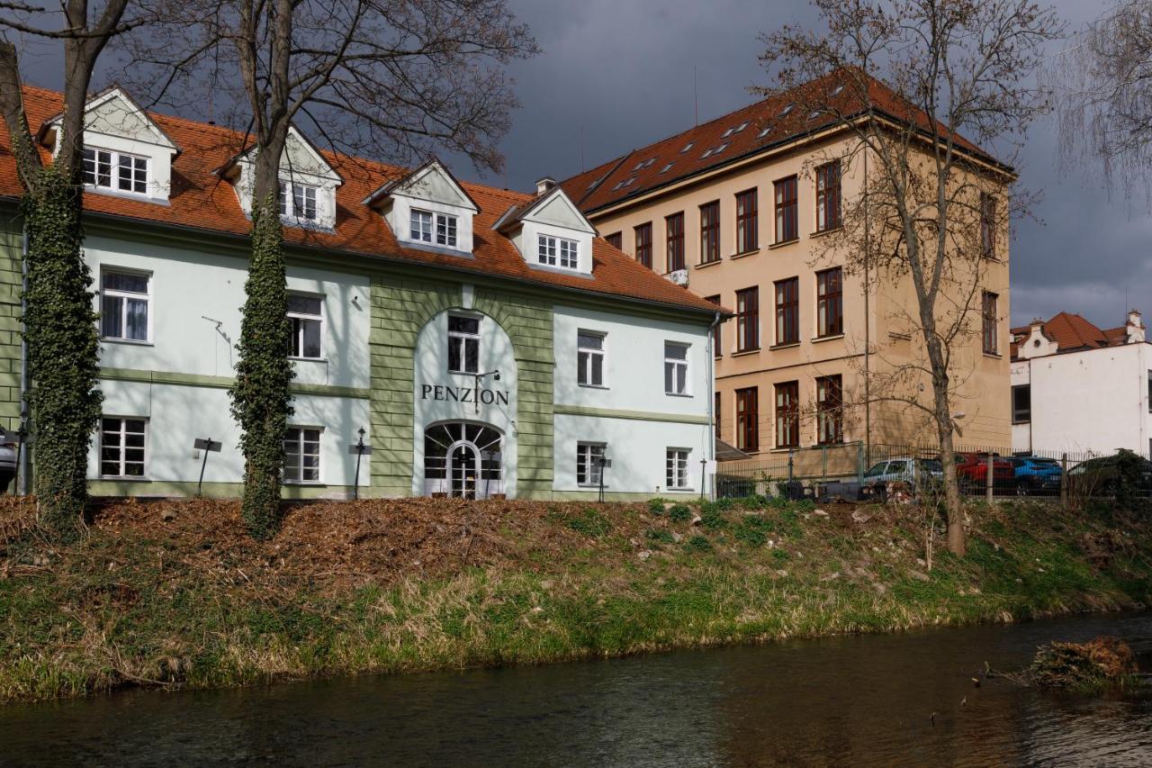 Litvan Sunset Apartments Ceske Budejovice Exteriér fotografie