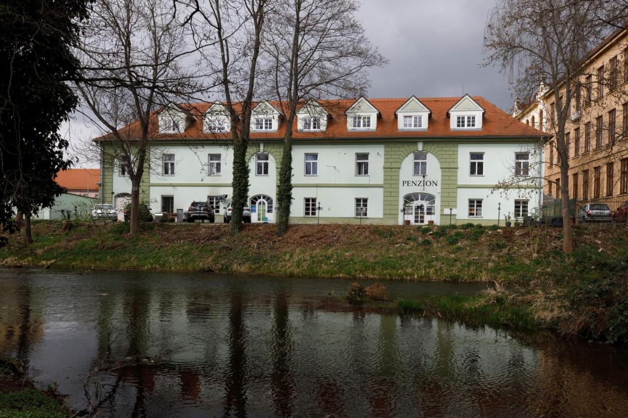 Litvan Sunset Apartments Ceske Budejovice Exteriér fotografie